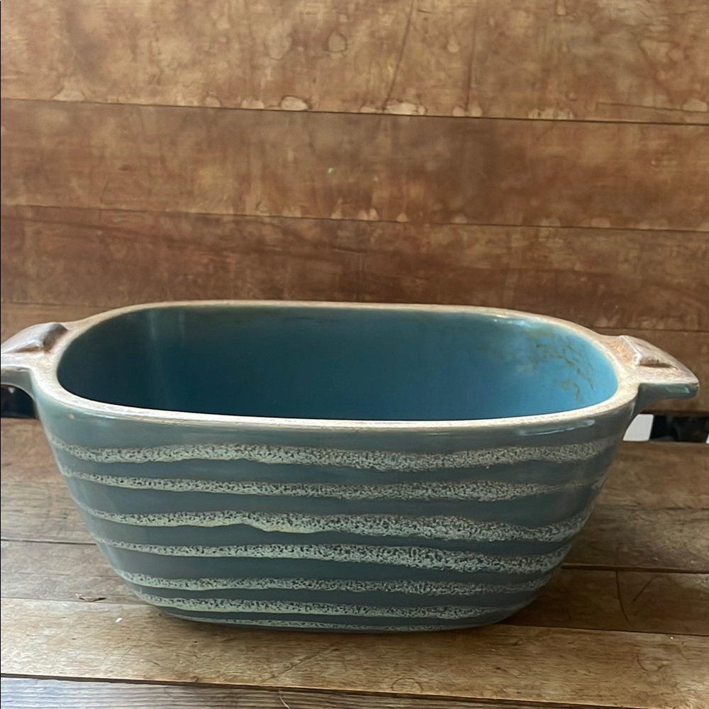 Glidden Pottery Blue Striped Ceramic Baking Dish (no cover)